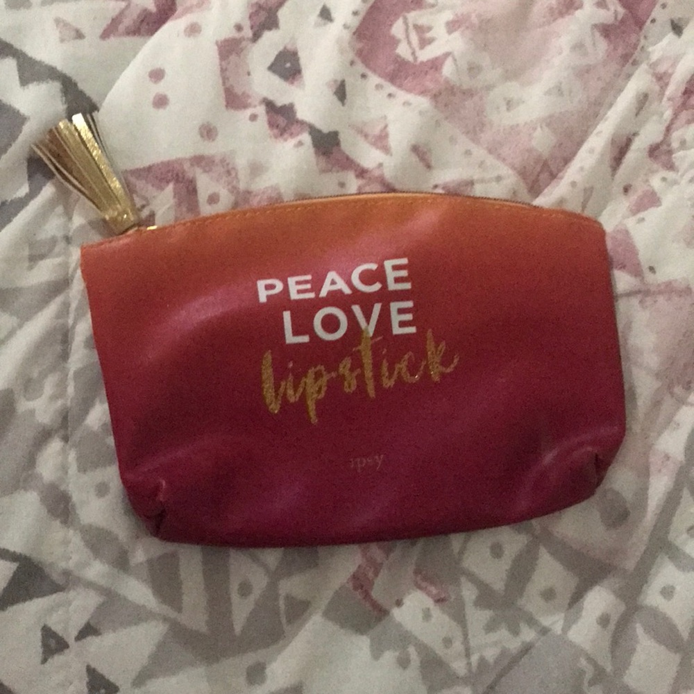 Cosmetic bag